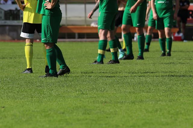 現出極大的 現出極大的